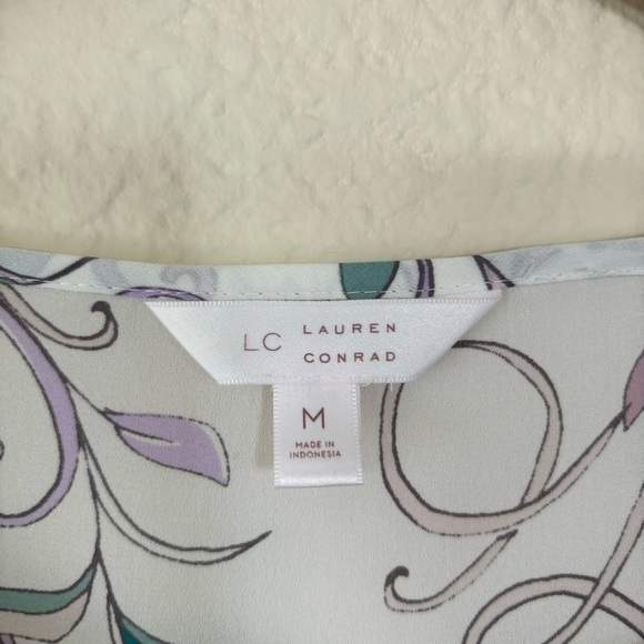 LC Lauren Conrad Floral Print Blouse Size Medium - Picture 5 of 9
